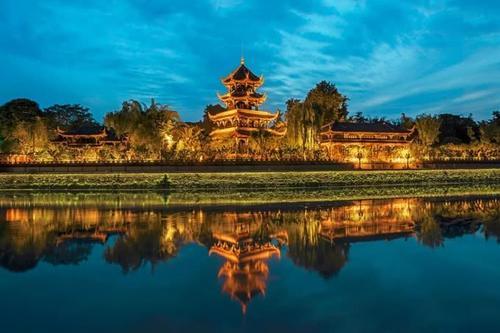 四川这个城市被誉为烟火人间三千年,平原沃野千里,自古富足丰饶