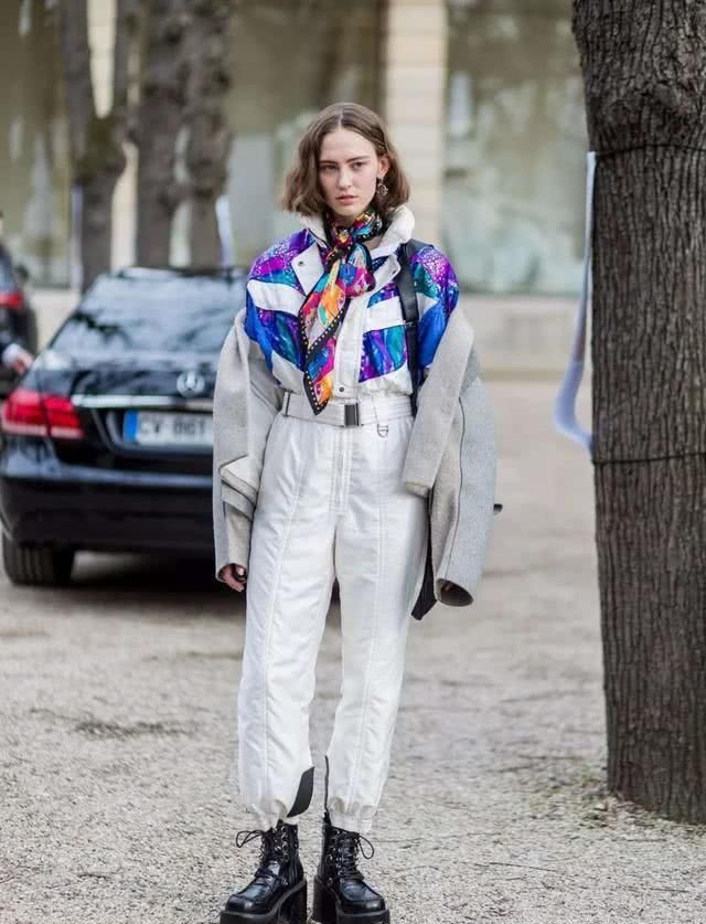  舒适：收起你的过膝靴，太拖沓！今年流行这3种“短靴”，时尚百搭又舒适