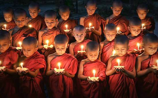 世界上最大的卧佛:山似佛,佛是山,重达400吨,看上去如此诡异