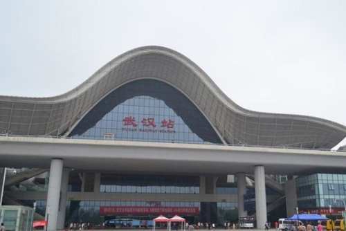 我国最“壮观”的火车站，耗资达到140亿，被誉为全球最美建筑