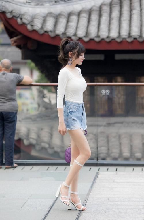 【小姐姐】街拍:得有多幸运,才能娶到这么美的小姐姐?