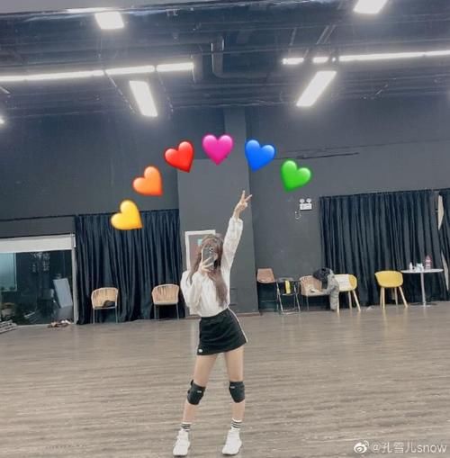 『队友』青你2孔雪儿势利眼?吐槽前队友用词过分,对富二代虞书欣却180度大转弯