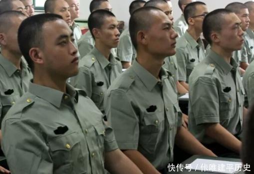 如果考上士官学校还能考军校吗很多人不知道，赶快了解下