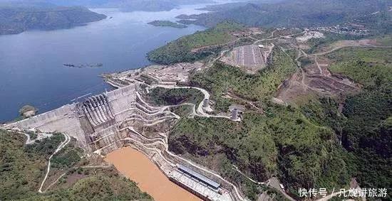 中国再为巴铁出手，帮建最大水电站，120米钢柱插入喜马拉雅山！