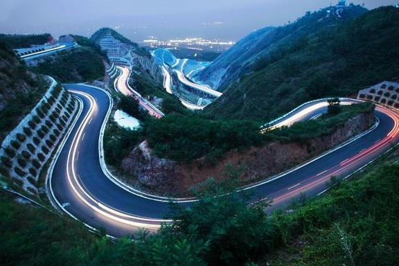 中国最美的几条自驾游公路,一定要开上爱车去一次,错过实在可惜