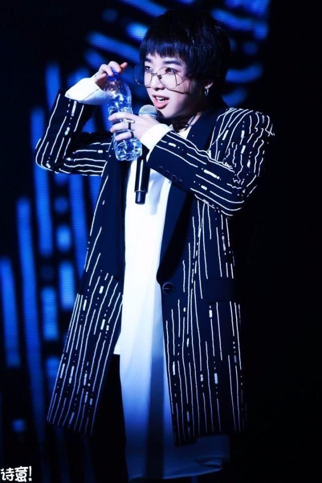 『花花』华晨宇曾经的她,还专门为她写歌,一个藏在心底的女孩儿