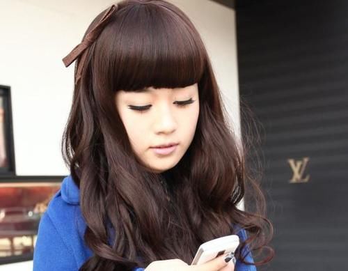 女人一旦过了35岁，千万别留这4种发型，又土又“显老”，特别是