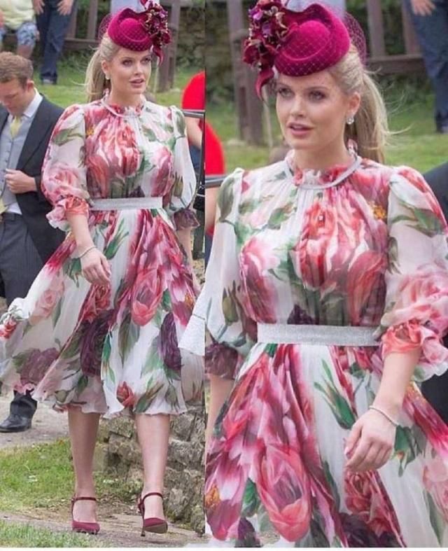 迪丽热巴撞衫戴安娜王妃侄女，明星和贵族的差距，太给国人长脸了