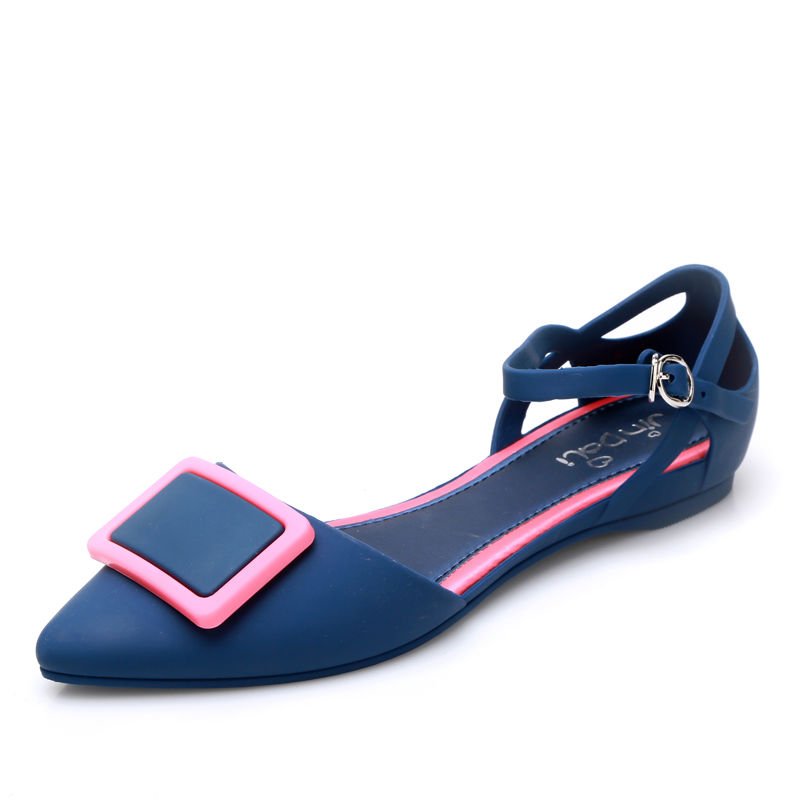 让你的女王范从未丢失，让你仍让有着自己的范，新到女鞋