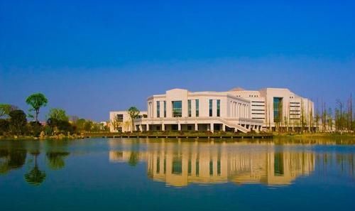  [东南大学]华为最青睐的5所大学，每年招聘上百人，堪称“华为的储备军”！