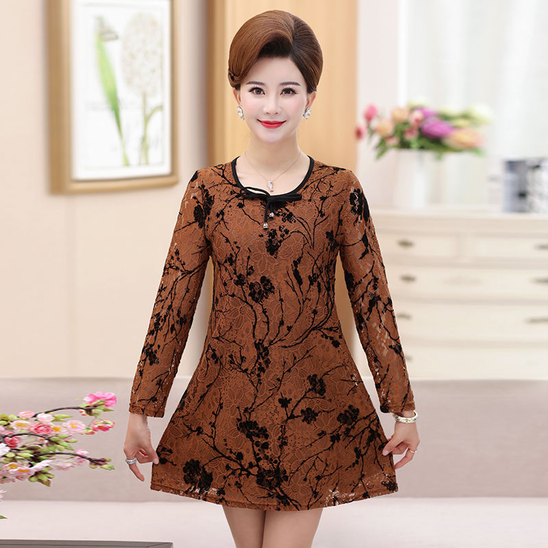 难怪妈妈把阔腿裤扔了，洋气又得体，减龄显瘦还百搭