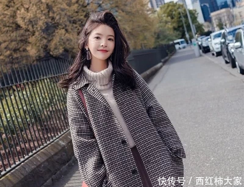 「版型线条」“毛呢”外套更新了,款款款式新颖,六七零后女人穿,显嫩20岁