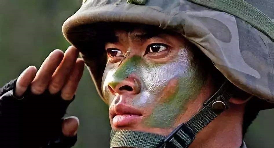  中国：如今在中国部队中，农村兵为何越来越少了？答案值得国人