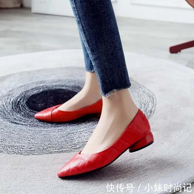 『没关系』不会穿高跟鞋? 没关系, 有平底单鞋一样够仙够美