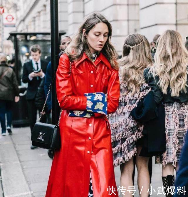 人人都有的黑色打底裤，其实这样穿更美！