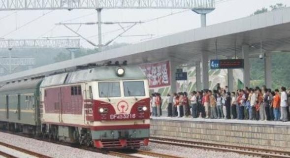  「小时」为什么有人宁愿坐20小时火车，也不愿坐几小时高铁？原