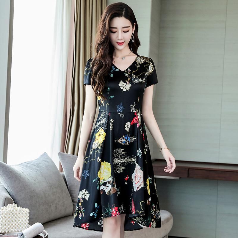 别傻傻买棉绸裙了!7月新出的真丝裙，上身洋气高贵女人味