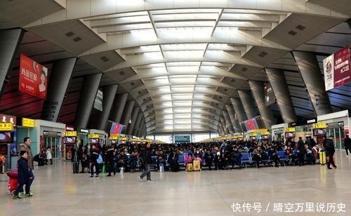 5小时的高铁和2小时的飞机,为何大家更愿意乘坐高铁呢?