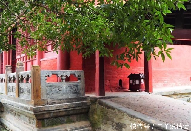 藏在深山的龙宫,整座寺庙没用一颗钉子,全寺共有一万条龙