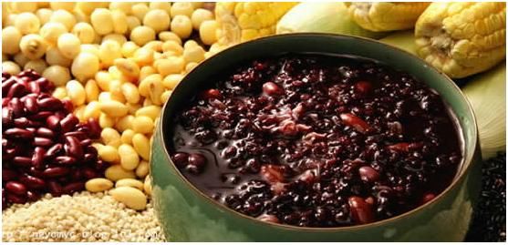 女人每天吃点它,小脸红润,补血养颜抗衰老,不用