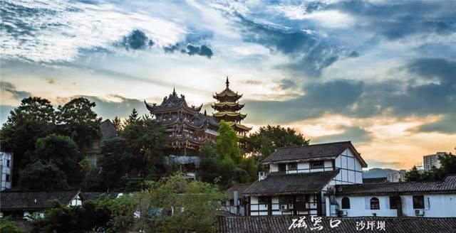 重庆彻底火了！又拿全国第一，网红城市当之无愧！