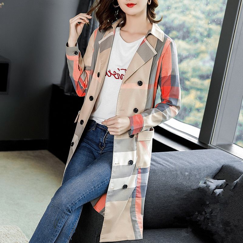 个子不高,可别去买羽绒服,看着土气,穿大衣+短靴,高挑又洋气