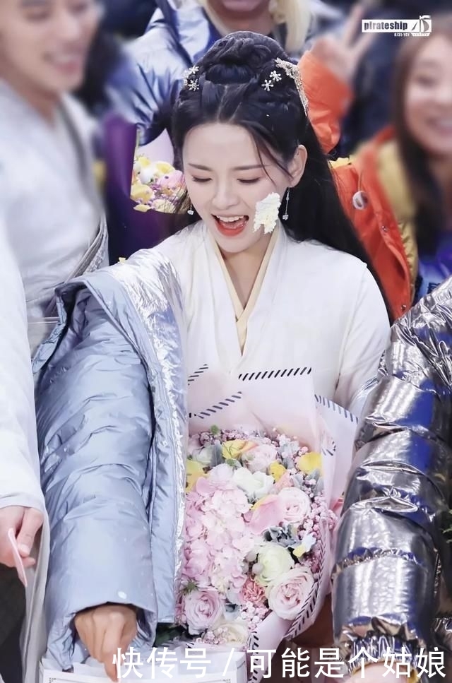  「全网」国风造型太挑人：佟丽娅杨超越惊艳全网，汤唯孟美岐却被骂爆丑