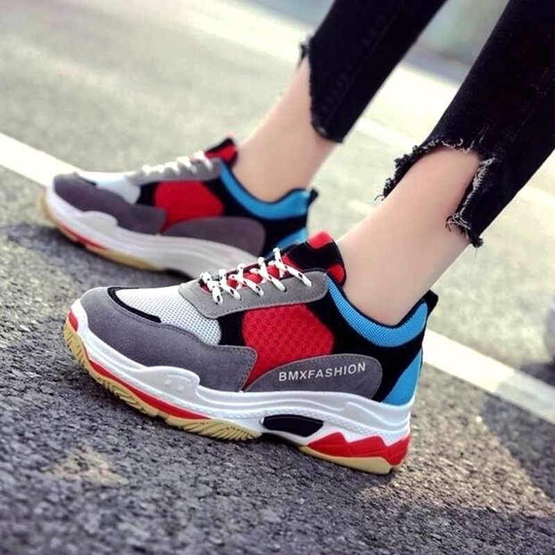 今年流行的女鞋，是这样的款式，时髦洋气，女人味爆表