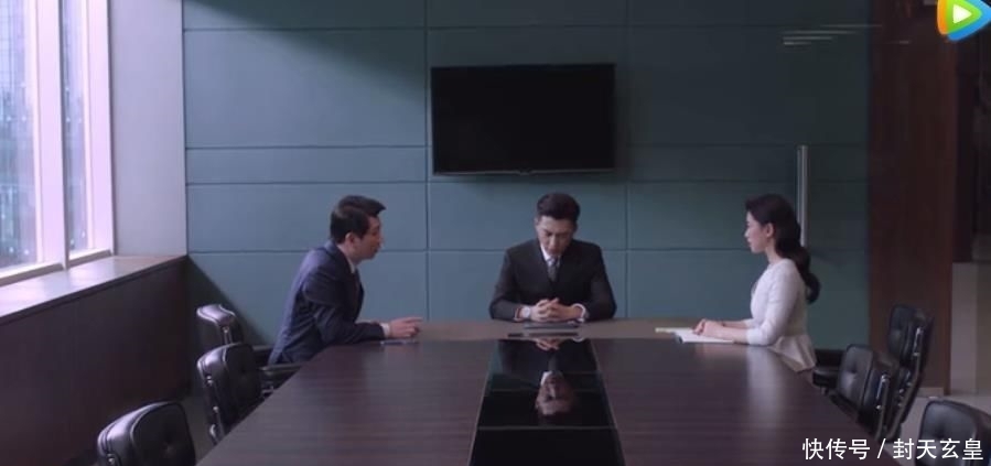 【科东】《精英律师》感情线留白?两细节表明何赛正式恋爱,罗槟没选戴曦