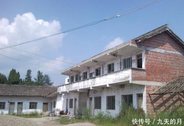 农民注意，这4件事最好别再触犯了，不然的话村干部也帮不了你