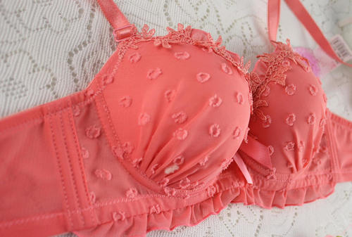 青春期如何选择内衣,和成人不一样吗?