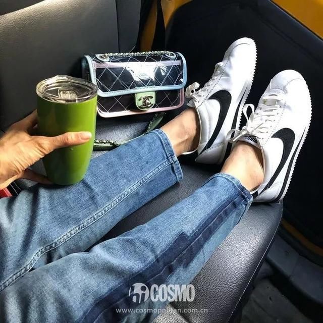 时髦办｜Eva Chen这个时髦精，夏天最爱还是衬衫+牛仔（和我一样