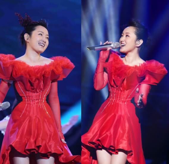 47岁还敢这么穿，大红色玫瑰裙土味十足，杨钰莹为了人气也是拼了