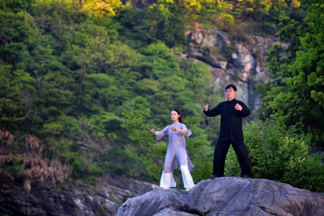 金寨燕子河大峡谷,国内最适合老人游玩的山岳景区