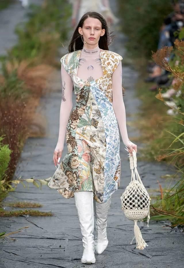  『牛仔裤』如果世界末日来了，我们会穿什么？