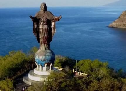 世界上最有骨气的贫穷国家，日本人从不敢去，对中国游客却很欢迎