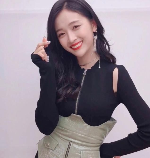 吴宣仪隐私信息遭泄露，经纪公司紧急发布声明，网友：支持维权！