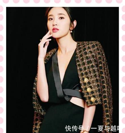 看了唐艺昕深V裙，男人都怀疑人生，网友这尺度张若昀受得了吗