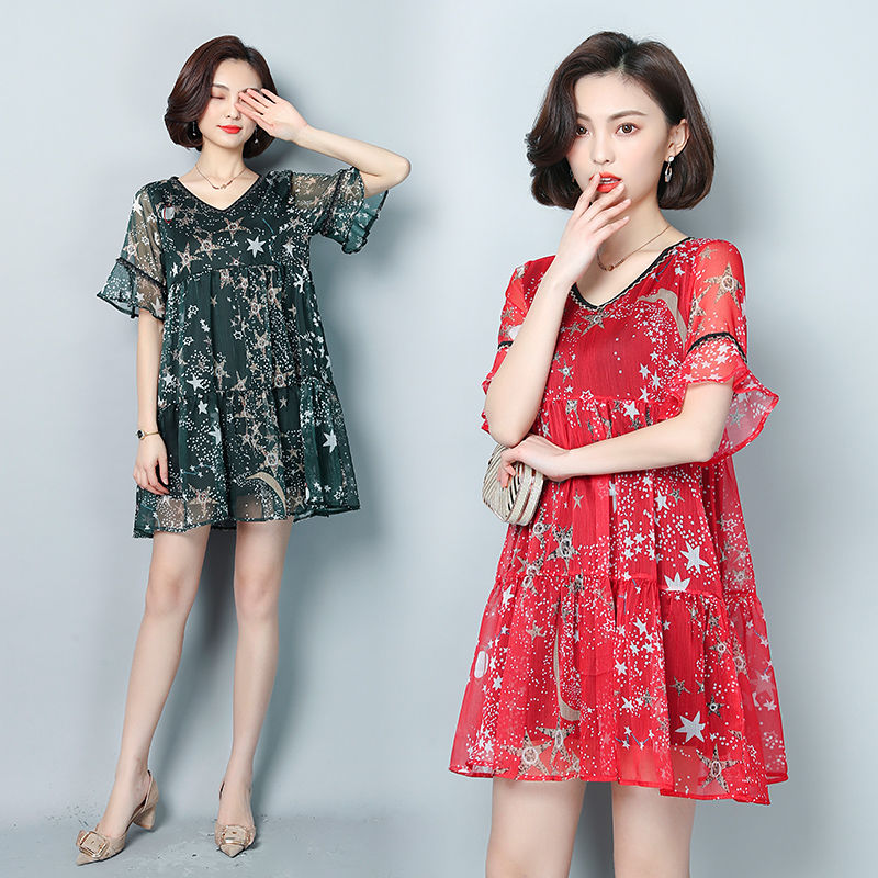 想要穿出玲珑有致的曲线吗?选好一条最收腰的裙子，优雅更迷人