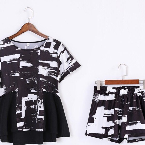 越懒的女人越幸福，看她们穿今年的时尚套装，就知道为什么了