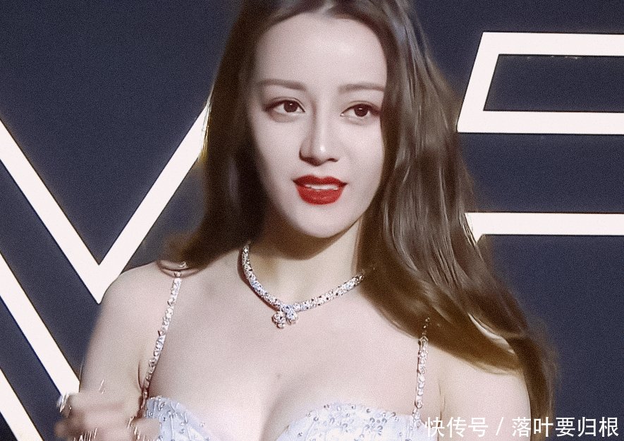 星光大赏赵丽颖杨幂同台