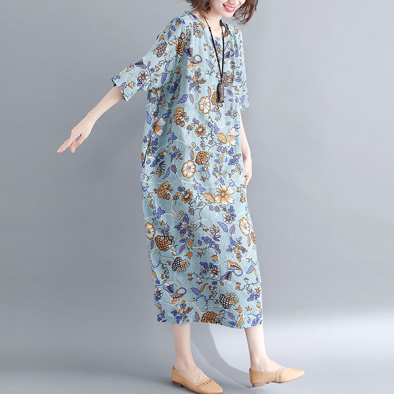 女人别傻傻往身上套T恤，看看“老外”穿的是什么，美翻了