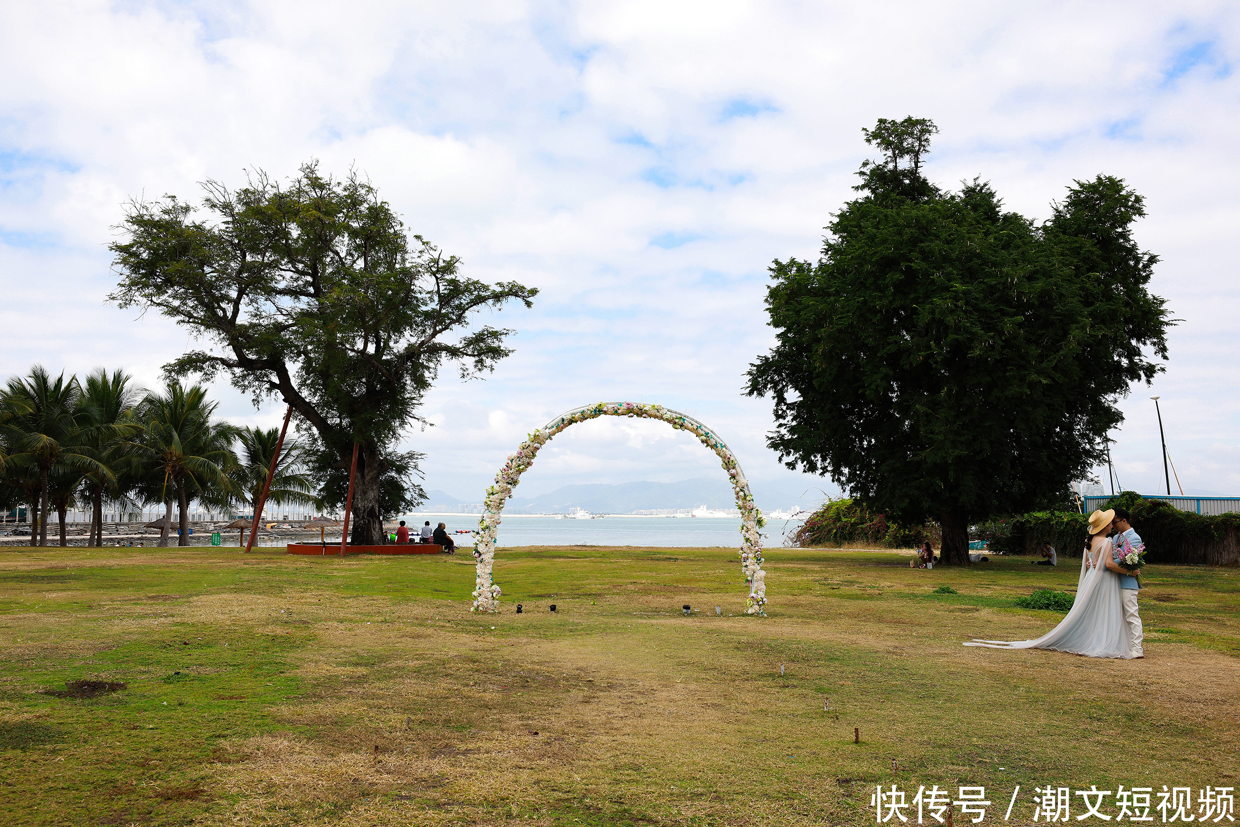 三亚拍婚纱的人