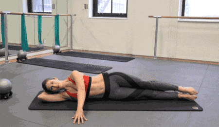 谢娜产后半年就有马甲线了?!每天几个小动作，你也可以!