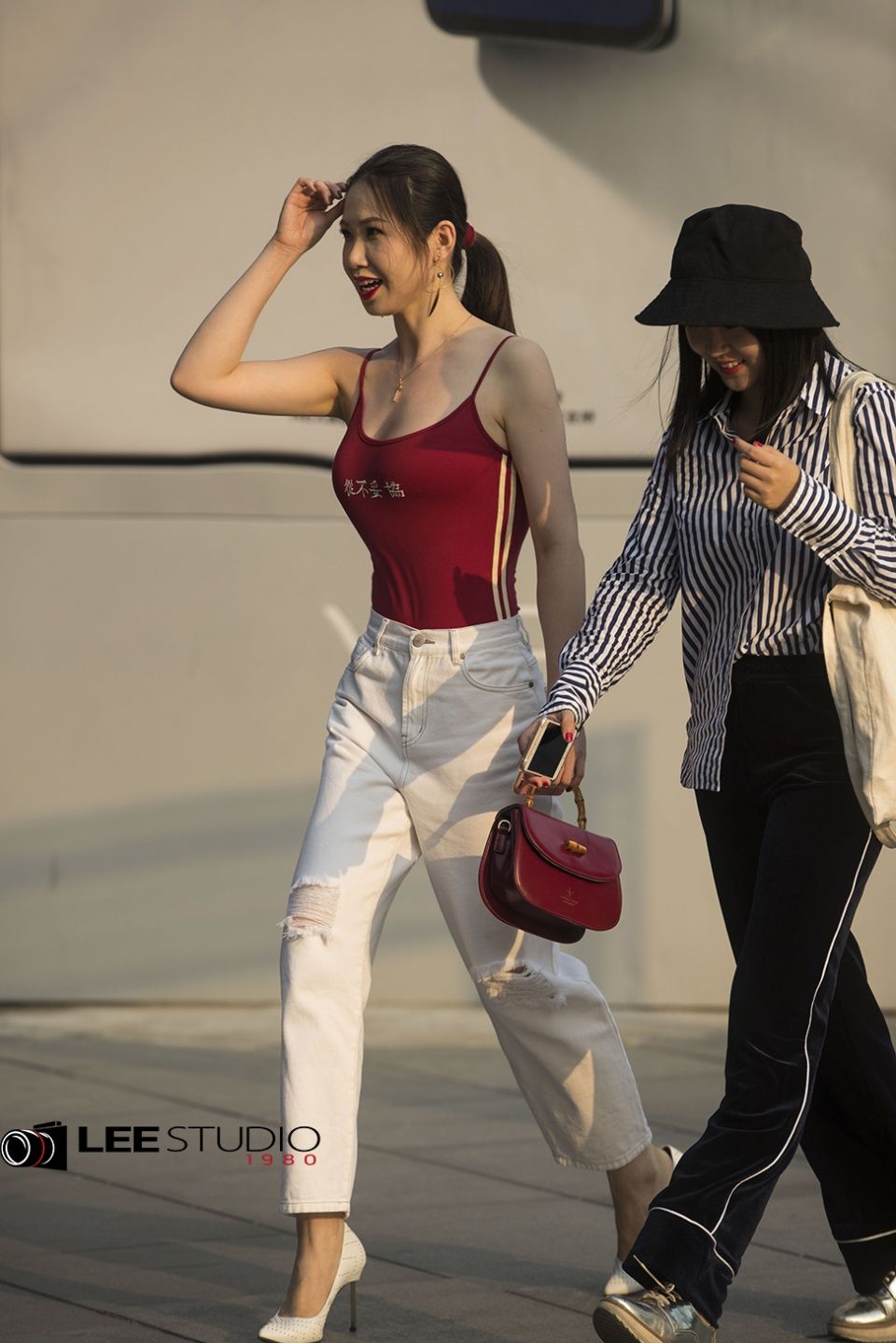 身材傲人的小姐姐，从不妥协