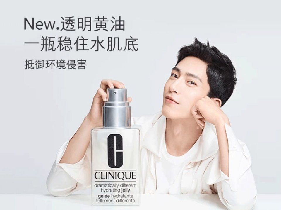 他和你男人一样只穿基本款，为啥他这么时髦?