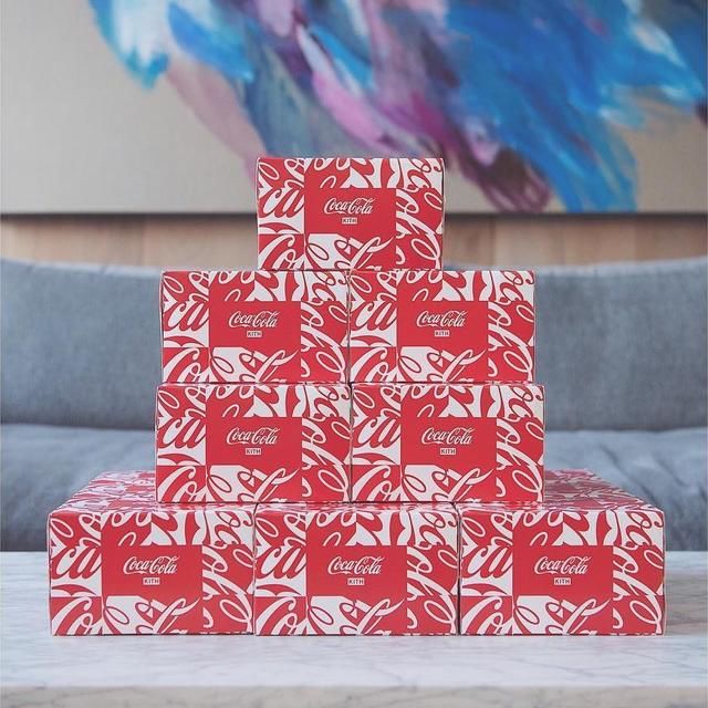 KITH x Coca-Cola 全新联名即将发售!更有番茄炒蛋配色的中国元素