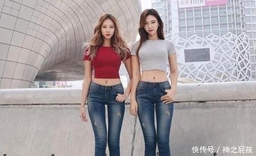 紧身牛仔裤|前卫时尚的牛仔裤美女,穿出优雅出众的身材!