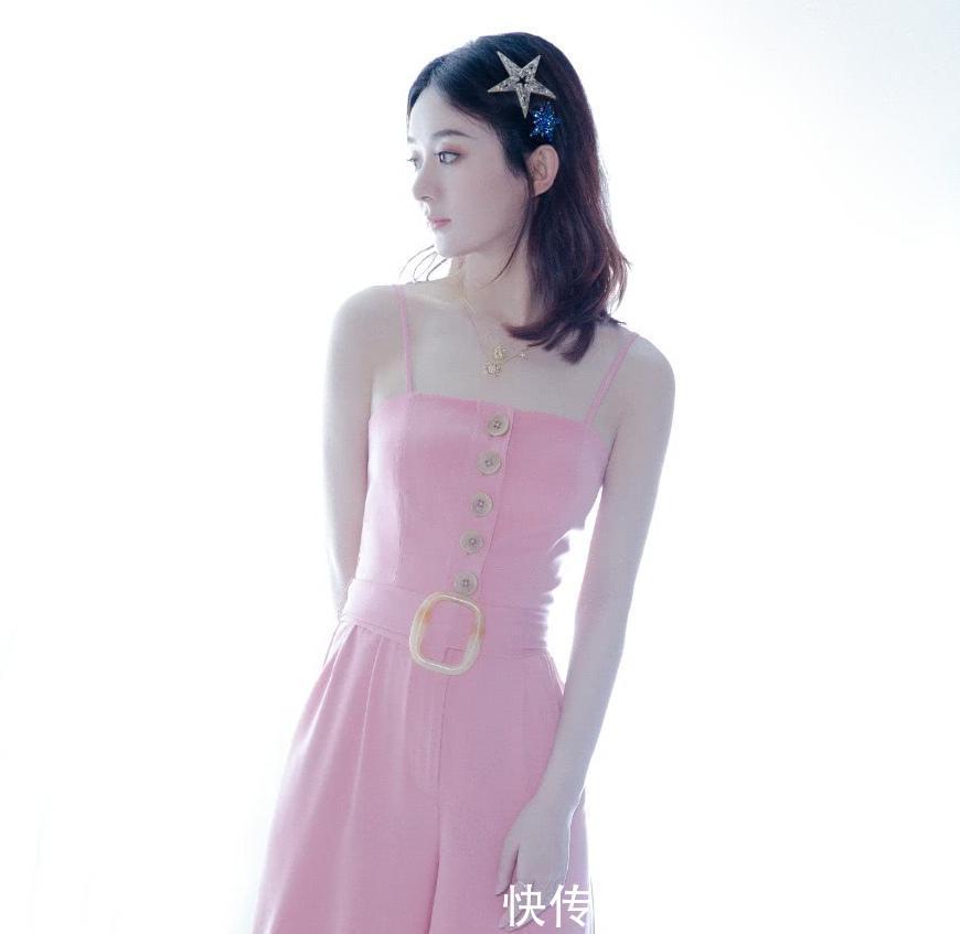 赵丽颖亮相破怀孕谣言！用“玉镯”突出小腹，这波操作666！