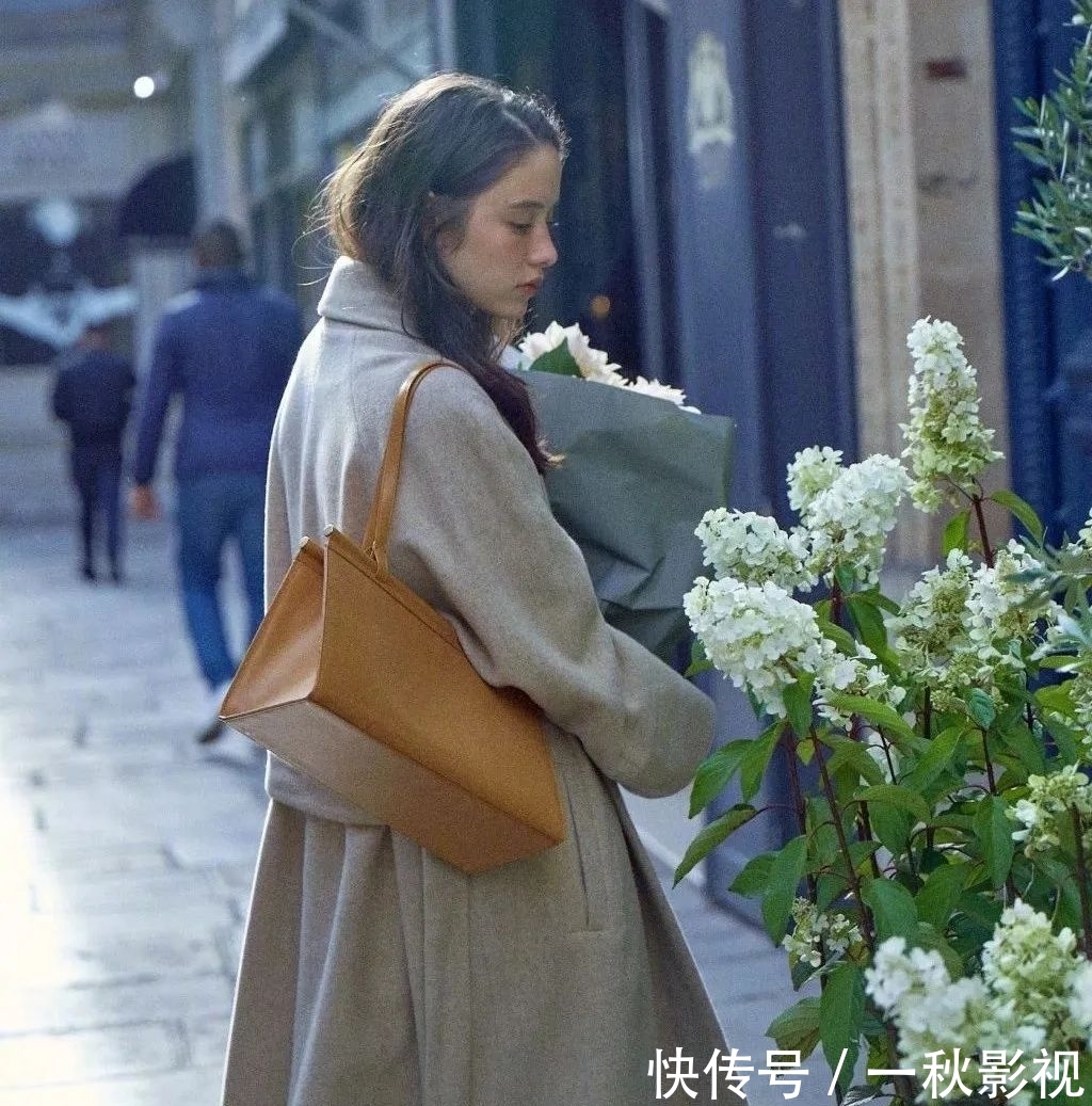 时髦:你的外套还不换吗?开春超火的5件薄外套,时髦炸了!